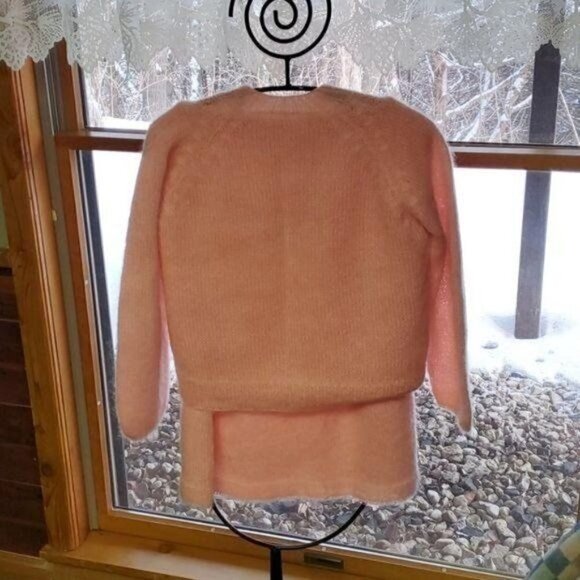 Vintage Handmade 1960's Stunning Wool & Angora Lt. Pink Lined 2 pc. Skirt Set - Picture 6 of 16